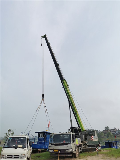 王益区桥梁建设吊装案例